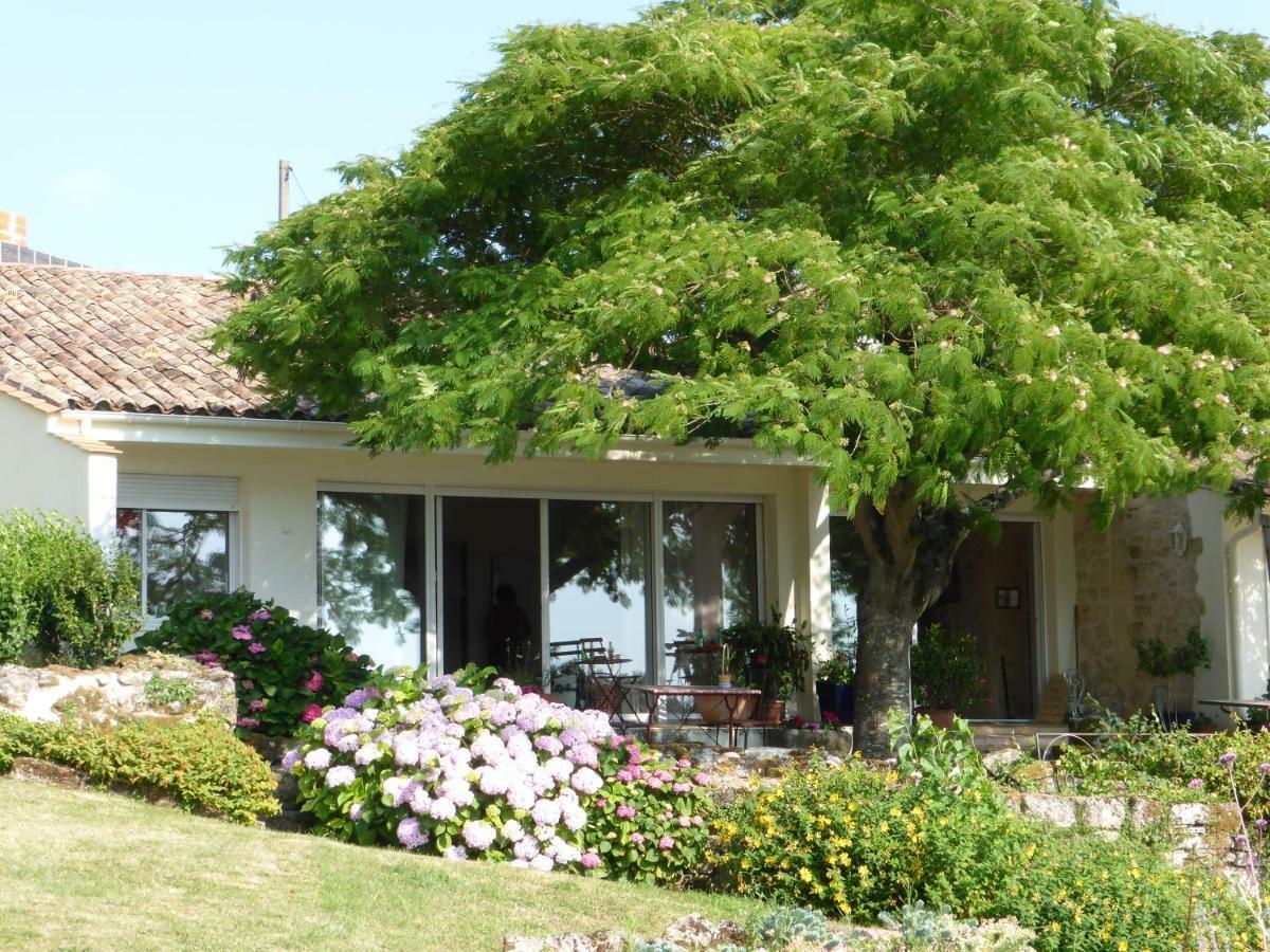 Branne  Les 4 Elements St Emilion Bed & Breakfast エクステリア 写真